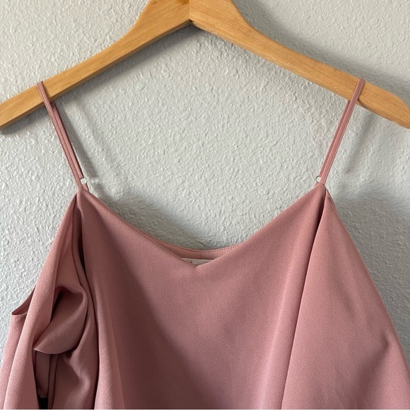 Ruffled Off Shoulder Romper Dusty Pink Sleeveless Casual Jumpsuit Size Large - Picture 5 of 11